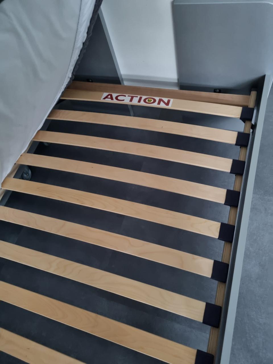 Stoer 1 persoons bed 90x100