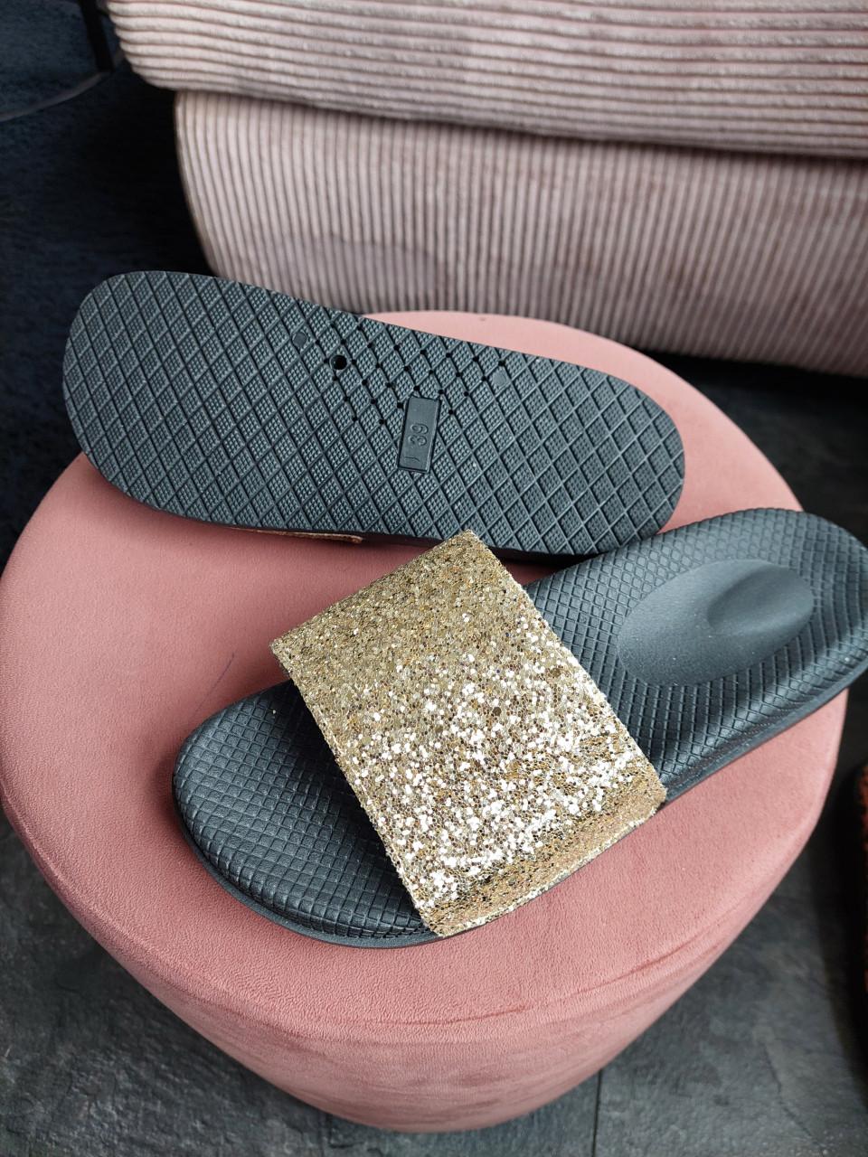 Nw goud.glitter slippers