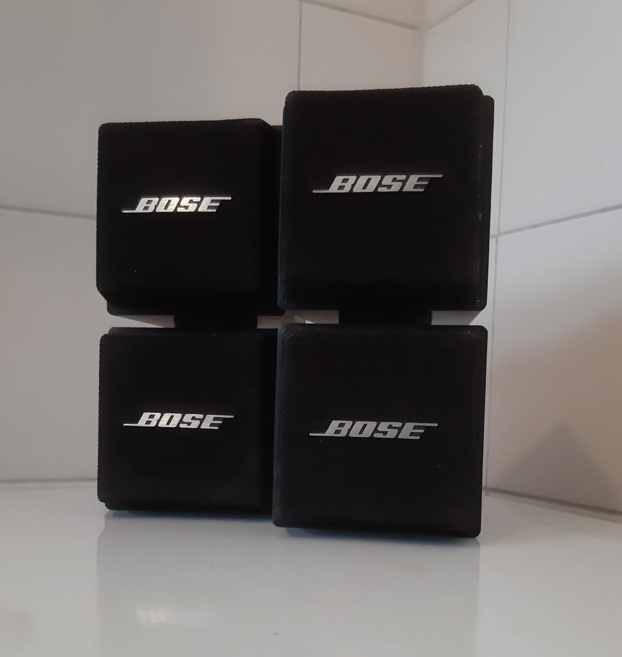 Bose Acoustimass Cube System Speakerset