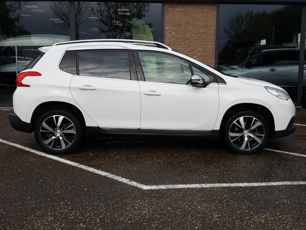 Peugeot 2008 1.6 vti 120pk allure navigatie | trekhaak | cruise & climate c