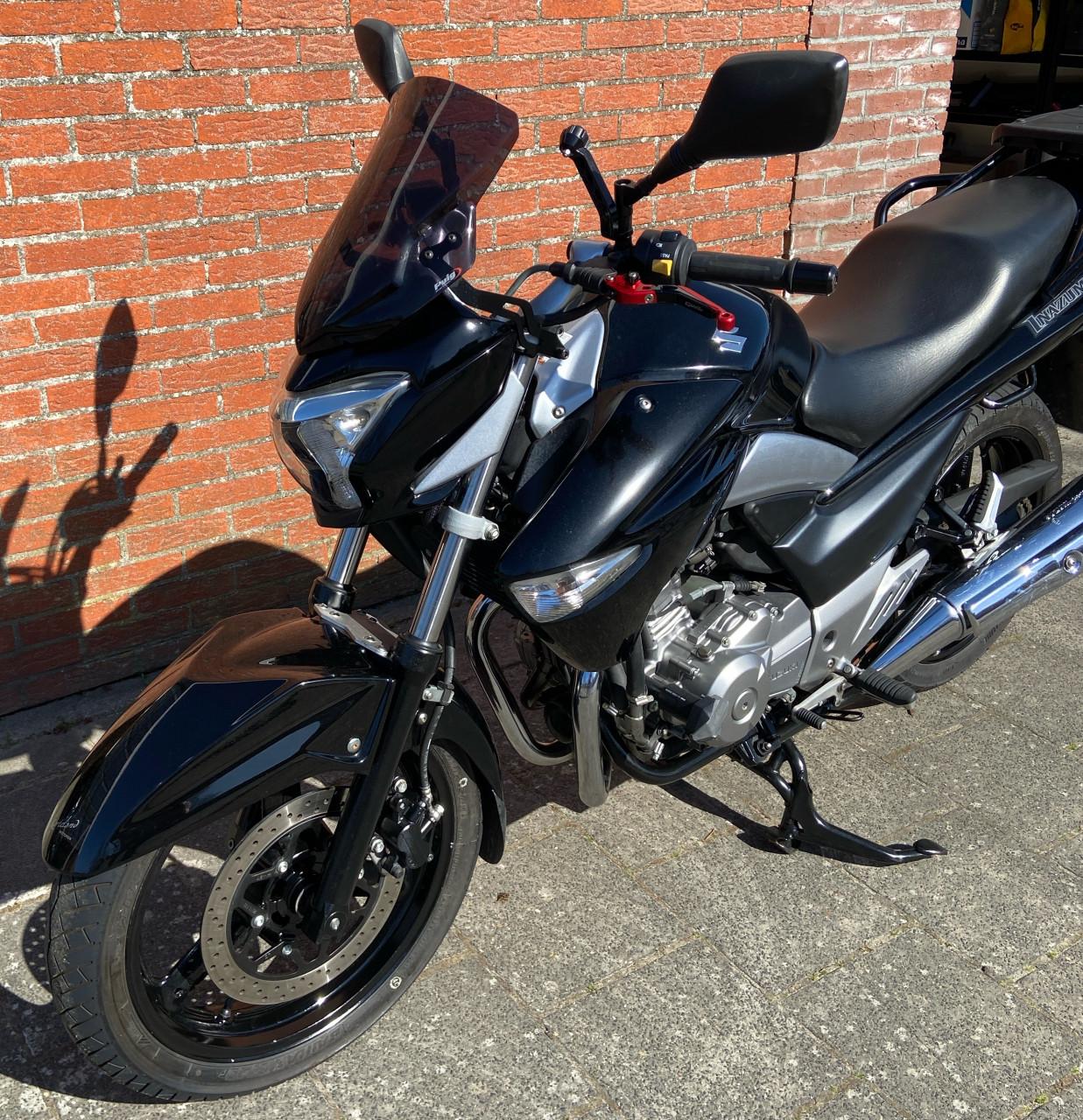 Suzuki GS 250 INAZUMA