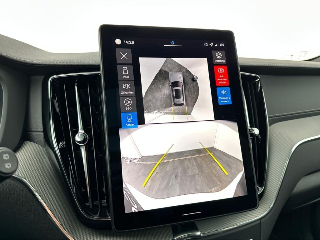 Volvo XC60 t6 398pk recharge ultra black edition| luchtvering| pano| 360cam