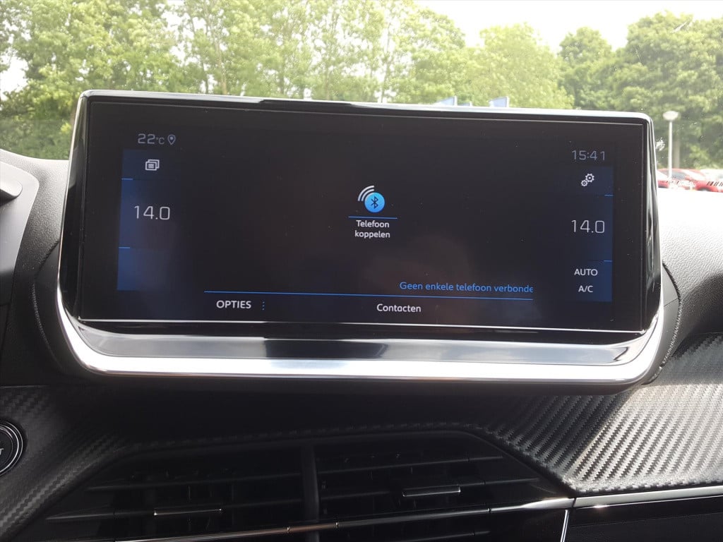 Peugeot 2008 1.2 puretech 100pk allure navigatie | trekhaak | cruise & clim