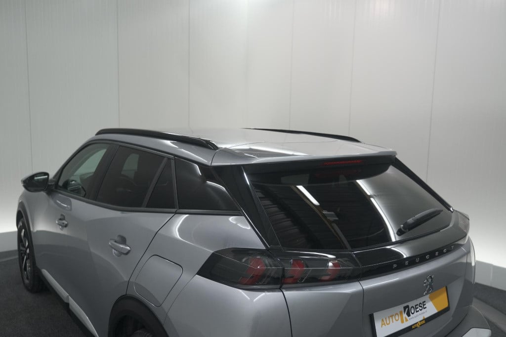 Peugeot E-2008 ev gt 50 kwh | 3 fase laadfunctie | camera | navigatie | par