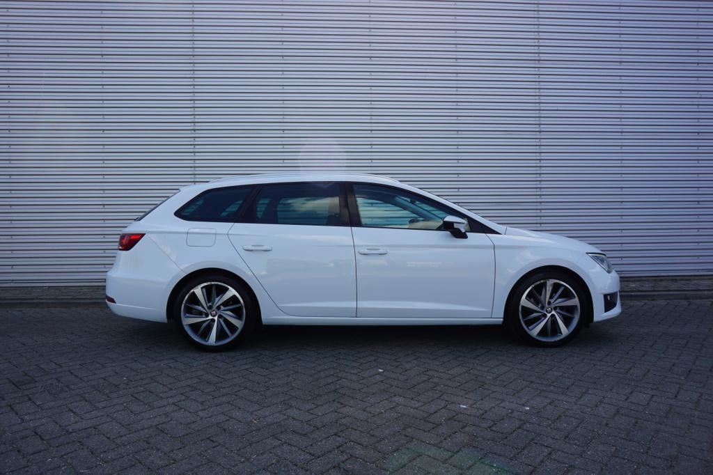 Seat Leon st 1.4 ecotsi fr connect climate / navi / cruise / camera / parke