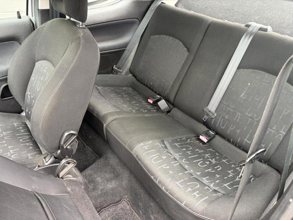 Peugeot 206 1.4 xs/inruilkoopje/apk tot december 2026/beginnersauto/