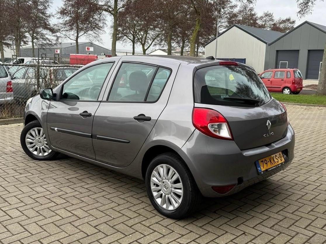 Renault Clio 1.2 Special Line Airco/ Navigatie