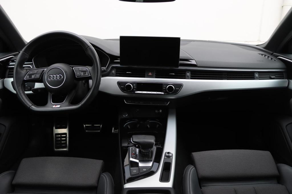 Audi A4 avant 40 tfsi launch edition sport