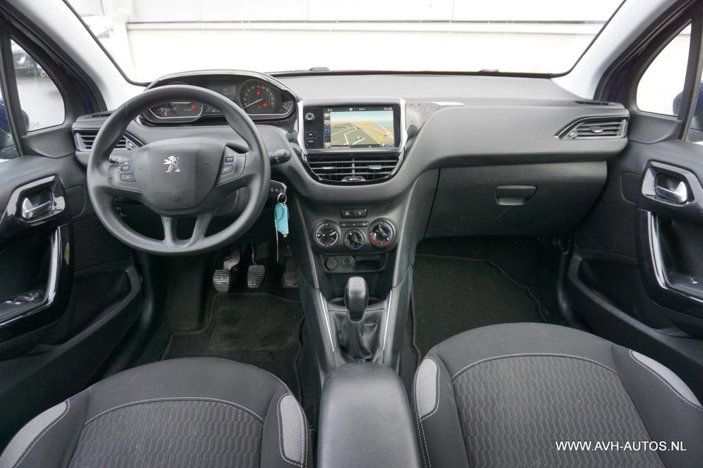 Peugeot 208 1.2 puretech blue lion