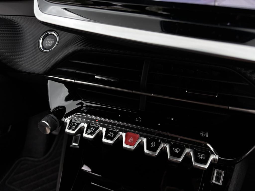 Peugeot 2008 1.2 puretech allure pack