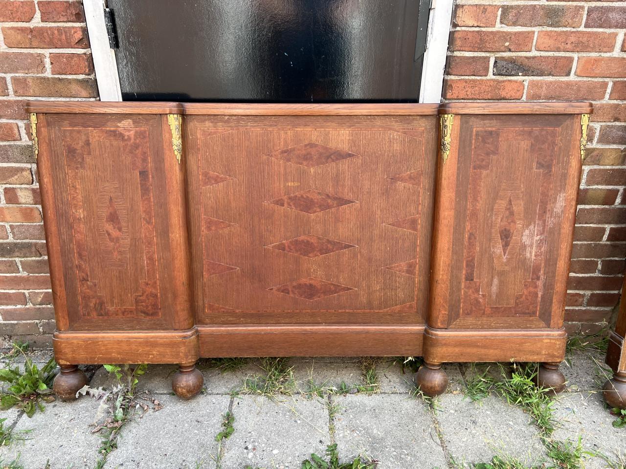 Antiek hoofd en voeteinde bed