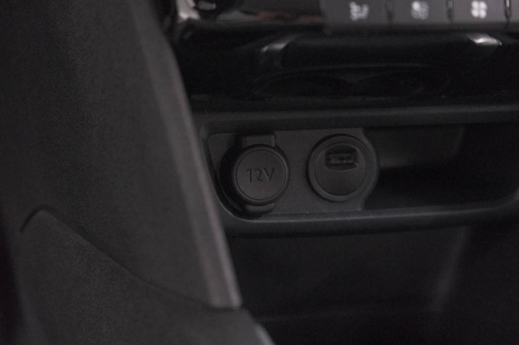 Peugeot 208 puretech 110 tech edition | camera | apple carplay | parkeersen