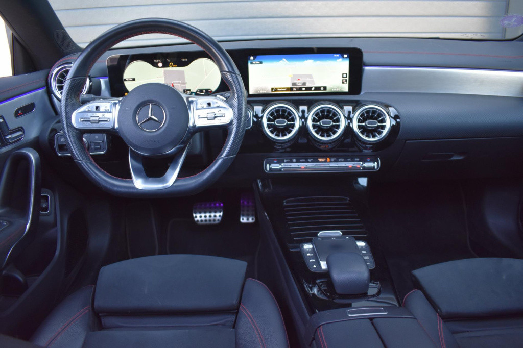 Mercedes-Benz Cla shooting brake 200 amg night | sfeerverlichting | panoram