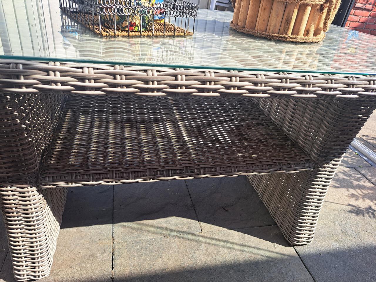 Mooie tuintafel