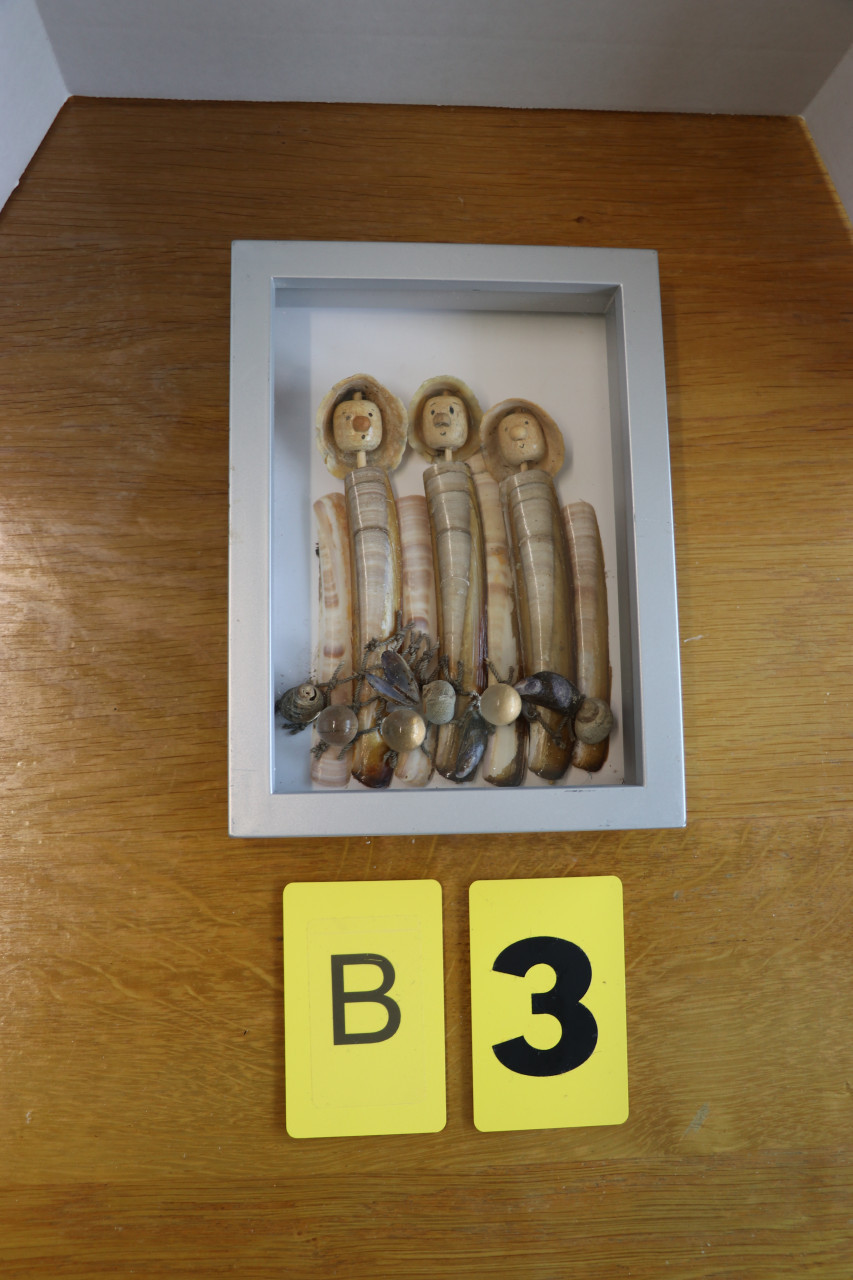 Origineel Zeeuws souvenirtje Messenheften met kopjes Gemaakt van zeeproduct