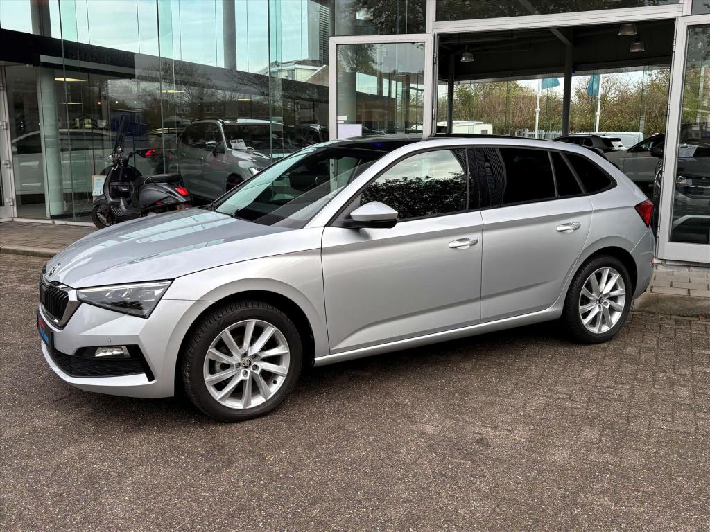 Skoda Scala 1.0 tsi 110pk sport business| carplay|panodak|17"lm| rijklaarpr