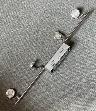 Mooie lamp met spotjes 83 cm.