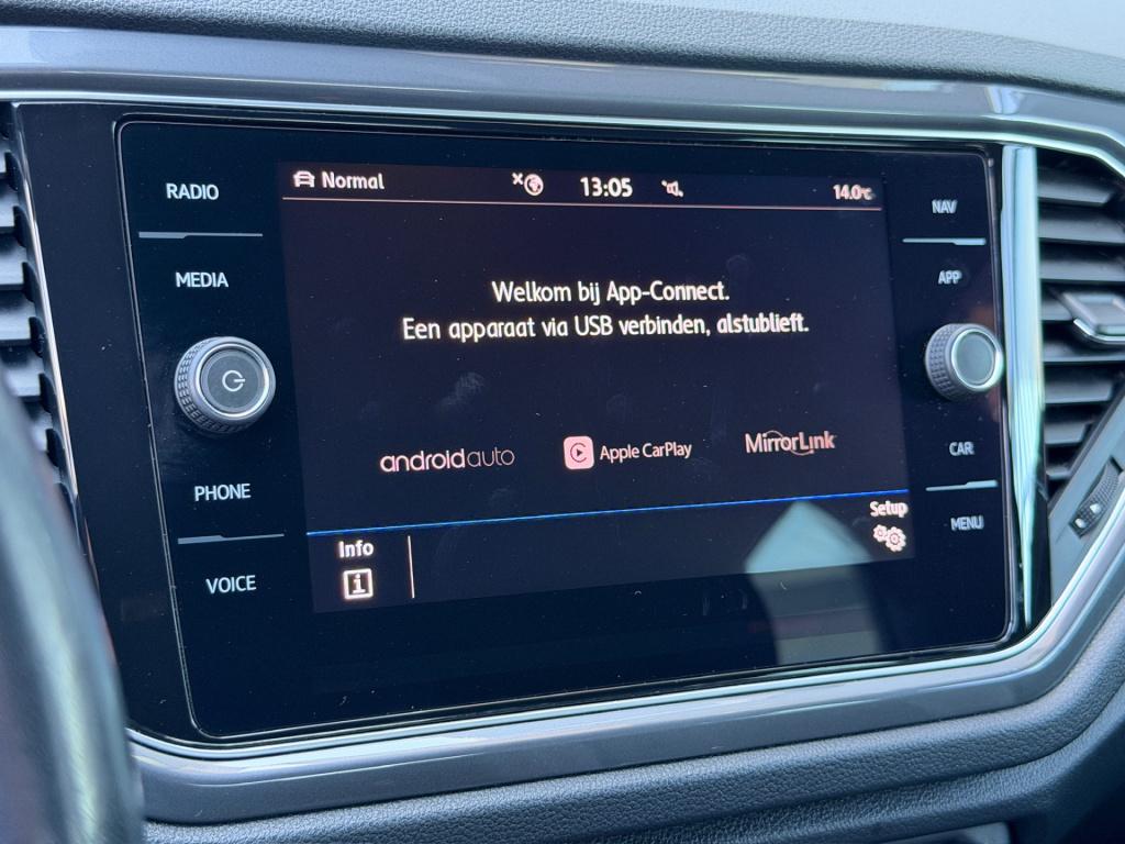 Volkswagen T-roc 1.5 tsi 150pk dsg 2x r-line | virtual | camera | dode hoek