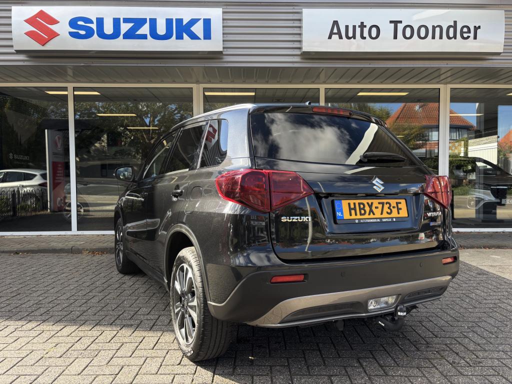 Suzuki Vitara automaat 1.5 hybrid style | trekhaak afneembaar | pano/schuif