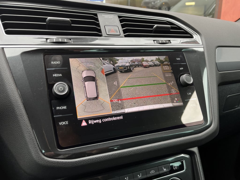 Volkswagen Tiguan 1.4 tsi 4motion highline business r | leer | camera | pan