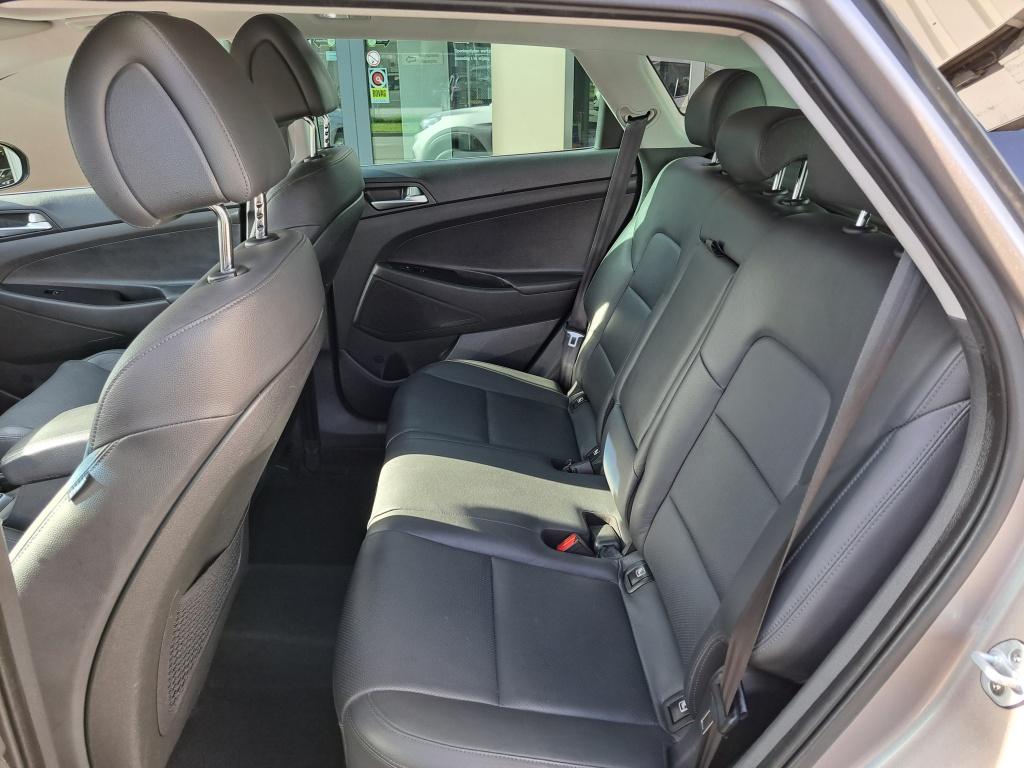 Hyundai Tucson 1.6 t-gdi premium 4wd | automaat | trekhaak | schuif-kanteld