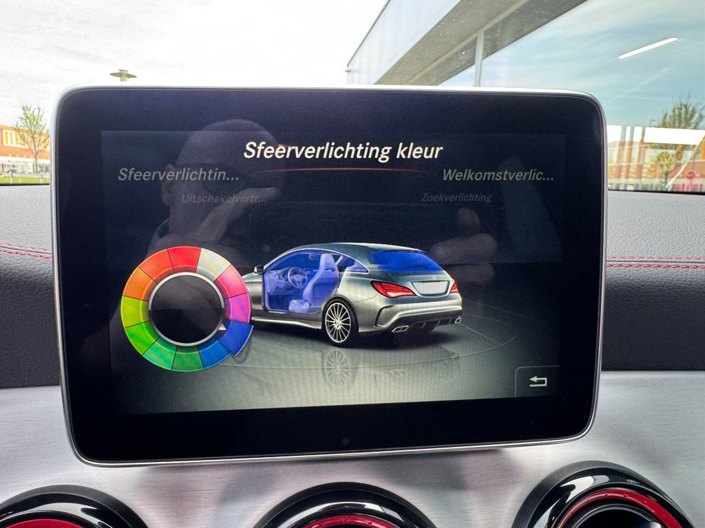 Mercedes-Benz Cla shooting brake amg 45 4matic night / automaat / panoramad