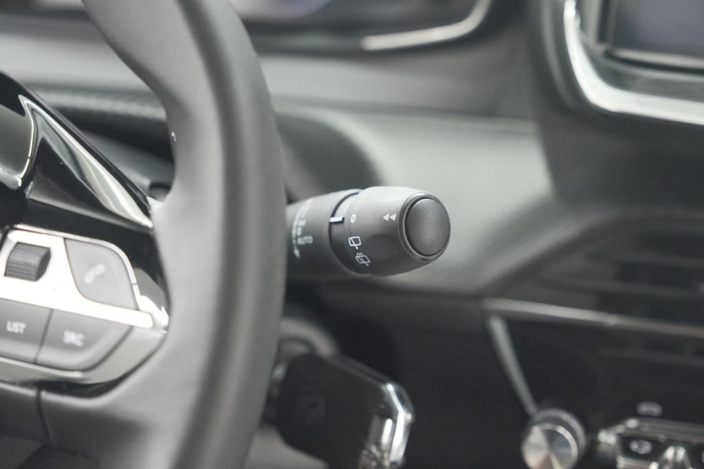 Peugeot 2008 puretech 130 eat8 allure | camera | navigatie | parkeersensore