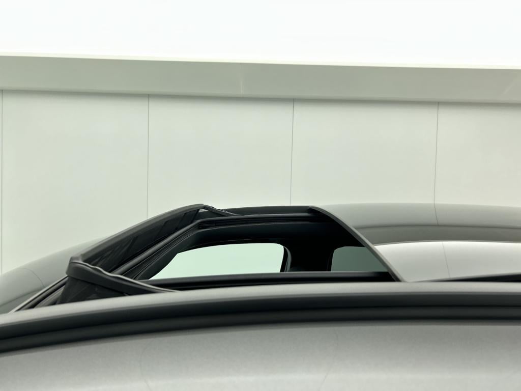 Mercedes-Benz Gla-klasse 180 business solution amg | nightpakket | trekhaak