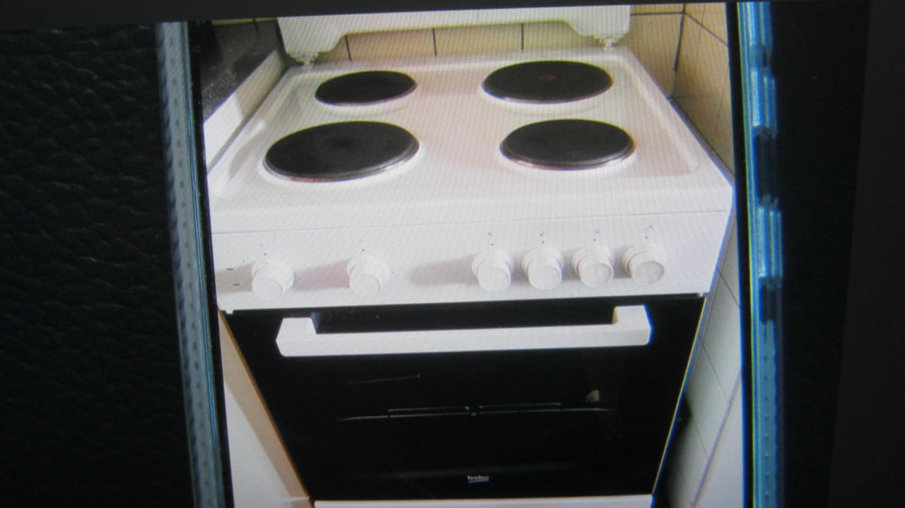 Z.G.A.N. FORNUIS ELKETRICHE MET OVEN 50 EURO