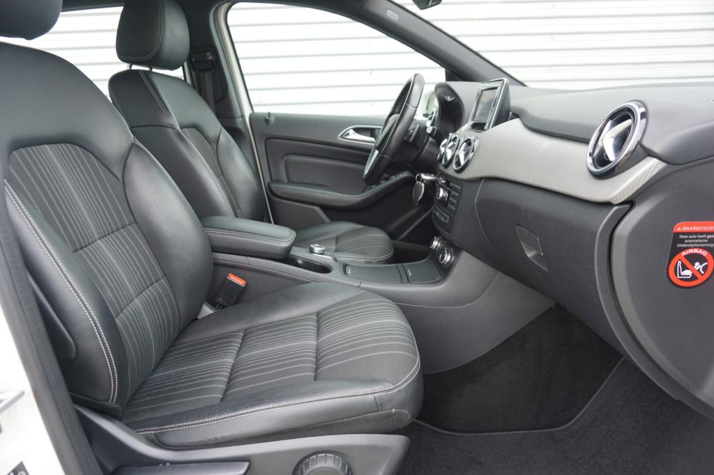 Mercedes-Benz B-Klasse 180 prestige automaat -airco / navi / cruise / pdc /
