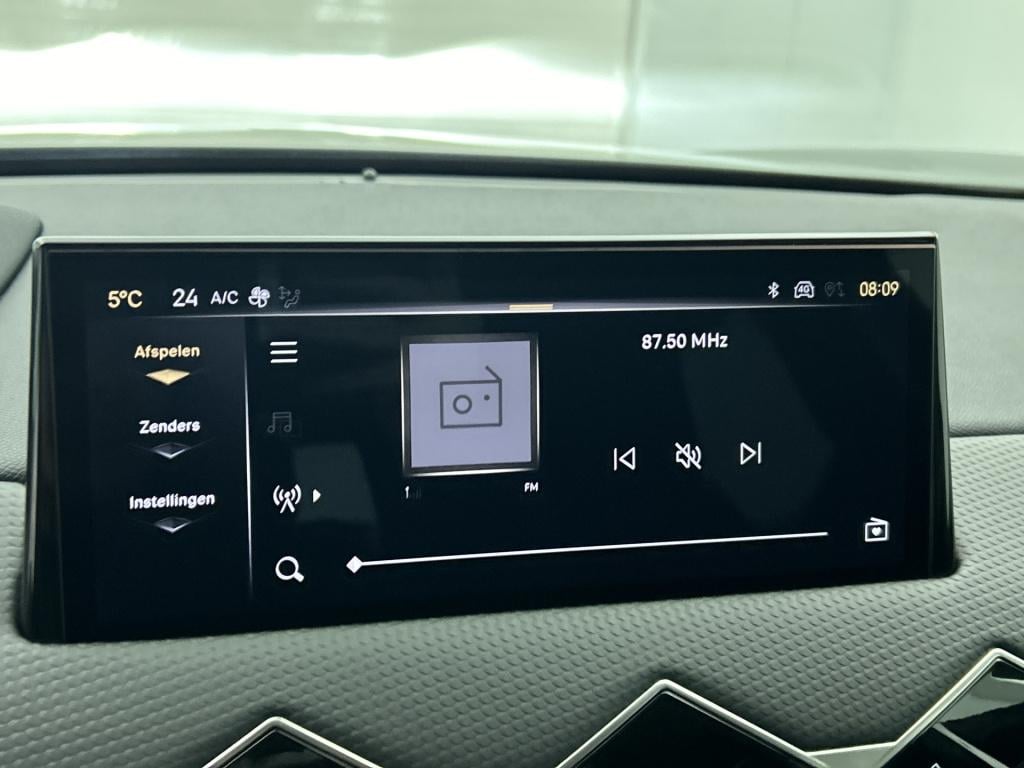 Ds Ds 3 hybrid 145 pk automaat ligne business | keyless entry | stoelverwar