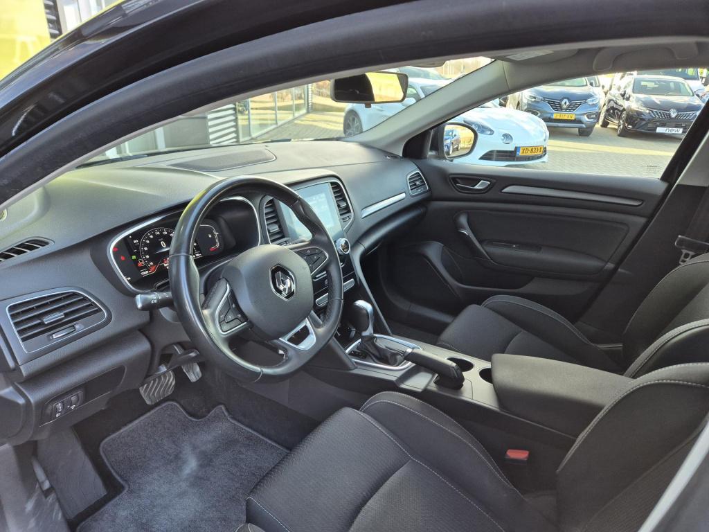 Renault Megane 1.3 tce 140 edc automaat business edt. trekhaak, all season 