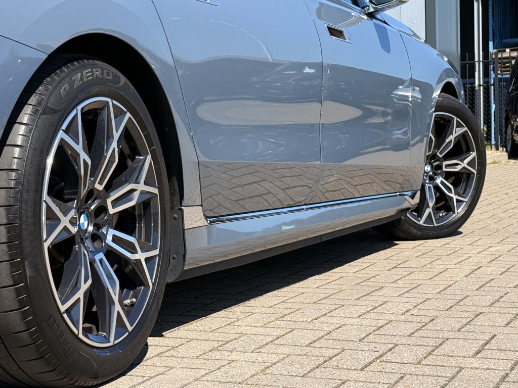 BMW 7 Serie 750e xdrive | bowers & wilkins | 360 | skylounge | leder | trek