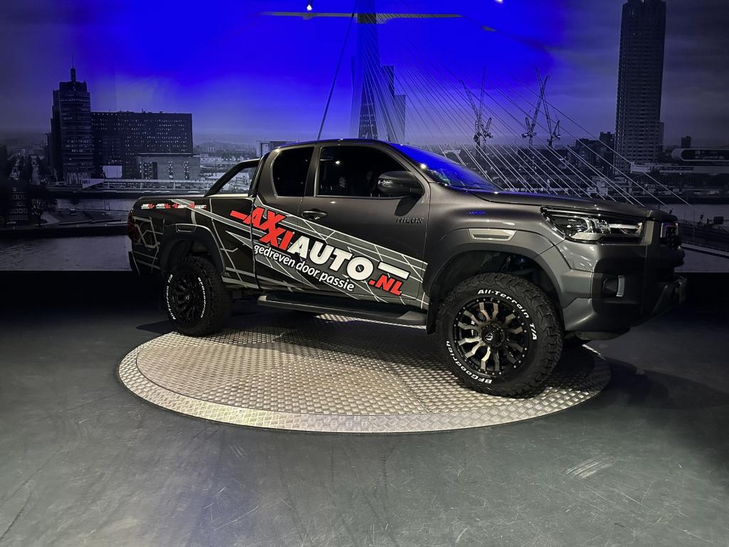 Toyota Hilux 2.8 d-4d xtra cab invincible *leer*camera*navi*carplay*