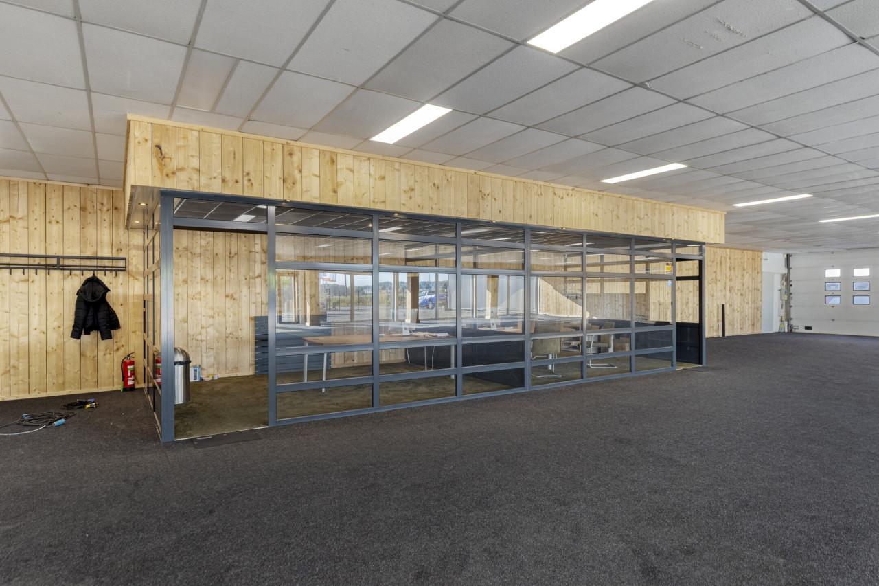 TE KOOP | Multifunctionele bedrijfsruimte-/showroom in ’s-Heer Arendskerke