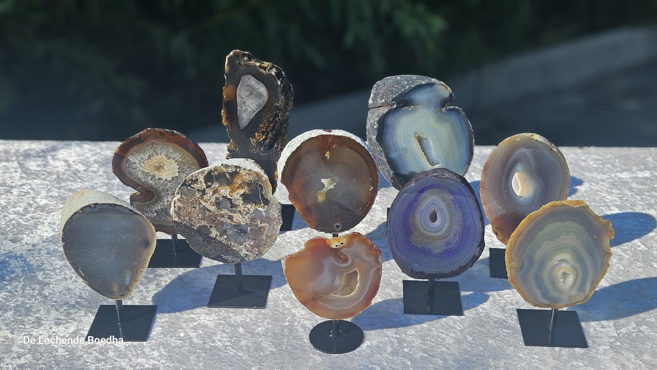 Edelstenen dozen aangeboden