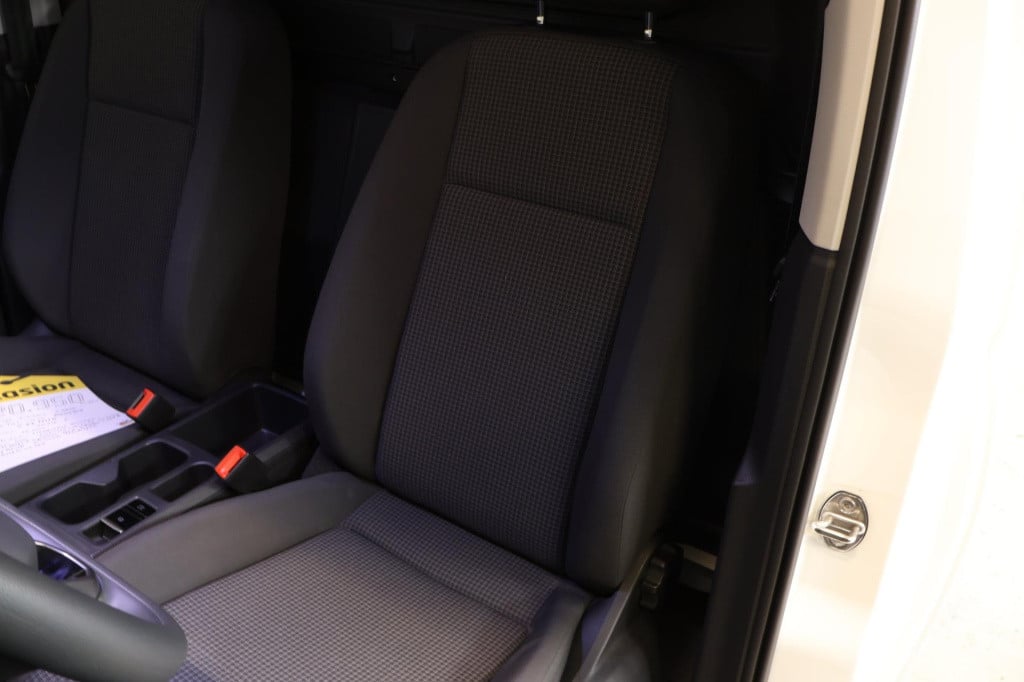 Volkswagen Caddy cargo 1.5 tsi cruise controle, airco, parkeersensoren