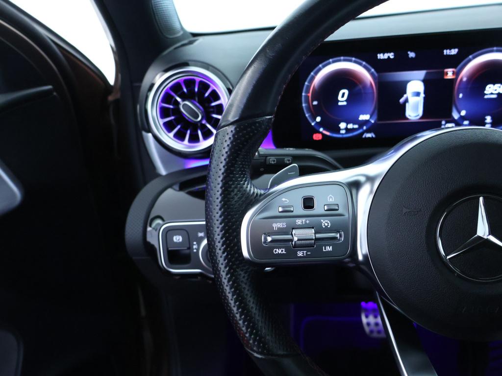 Mercedes-Benz A-Klasse 180 business solution amg | panoramadak | memory pak