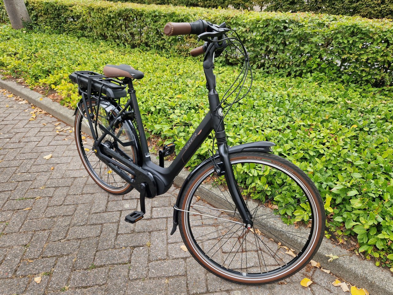 Zo goed als nieuwe Gazelle Orange C8 met Bosch middenmotor en 720wh accu