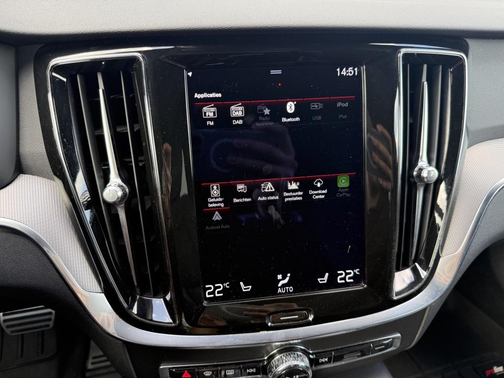 Volvo V60 t6 398pk recharge long ultra dark| pano| 360camera| head-up| awd