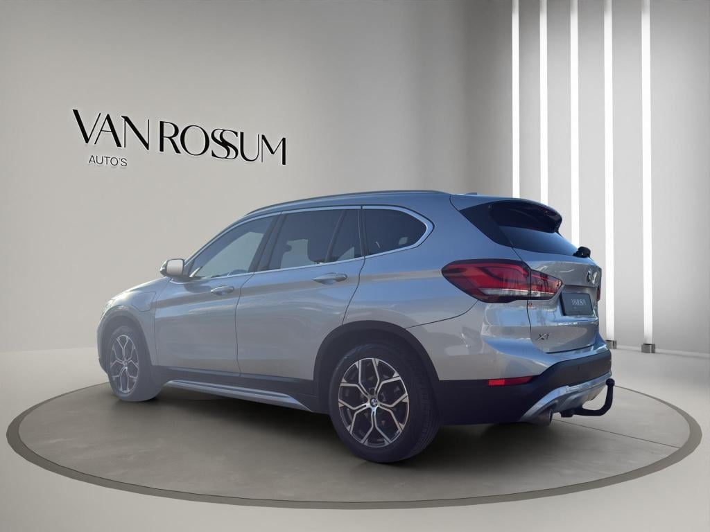 BMW X1 xdrive25e high executive x-line panorama | leder | sportstoelen | le