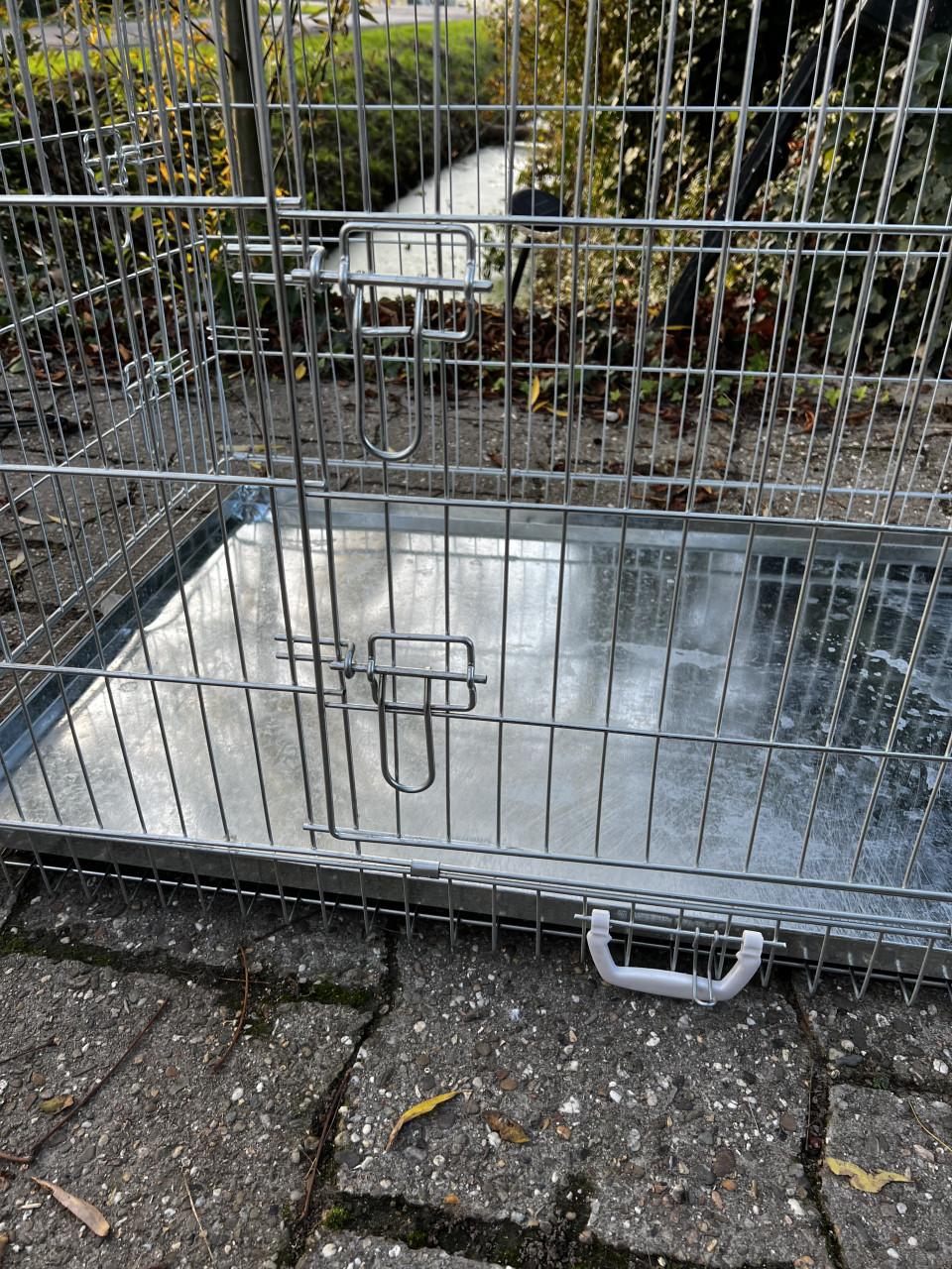 Hondenbench te koop niet gebruikt