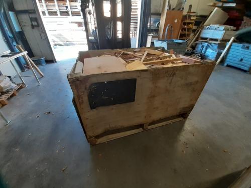 Grote kist kachelhout voor 20 euro