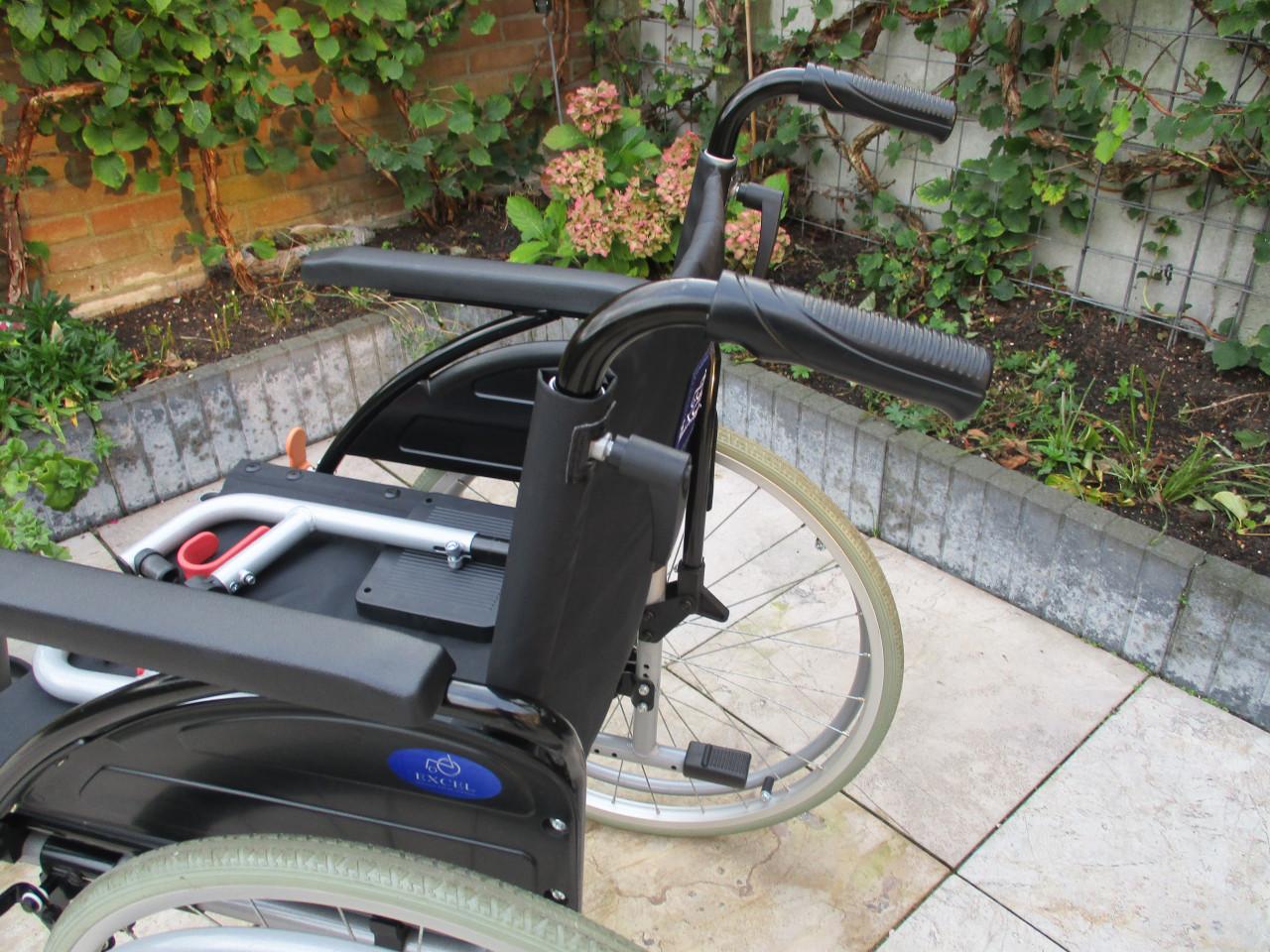 Nieuw Excel G -ECO opvouwbare lichtgewicht rolstoel met anti-lekbanden