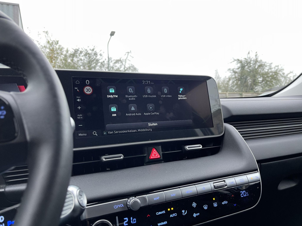 Hyundai Ioniq 5 lounge awd 77.4 kwh hyundai ioniq 5 lounge awd 77 kwh panor