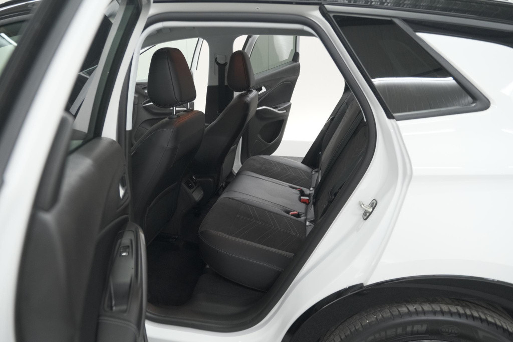 Opel Grandland turbo 130 at8 ultimate | camera | adaptieve cruise control |