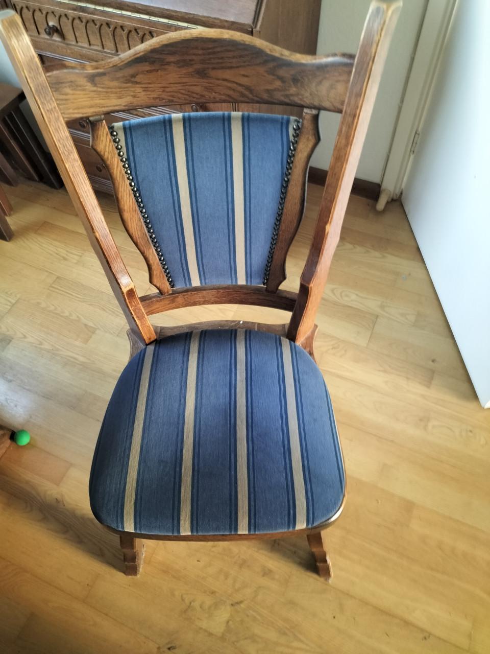 Ronde Eiken Eettafel met 4 stoelen