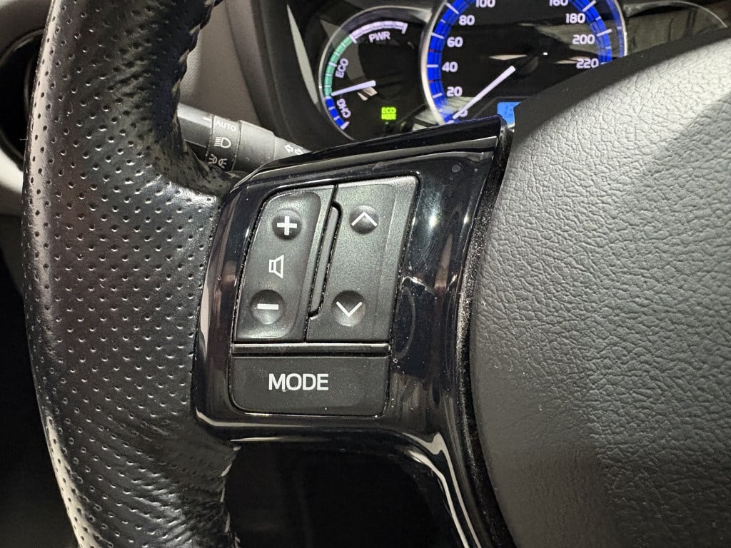 Toyota Yaris 1.5 hybrid dynamic
