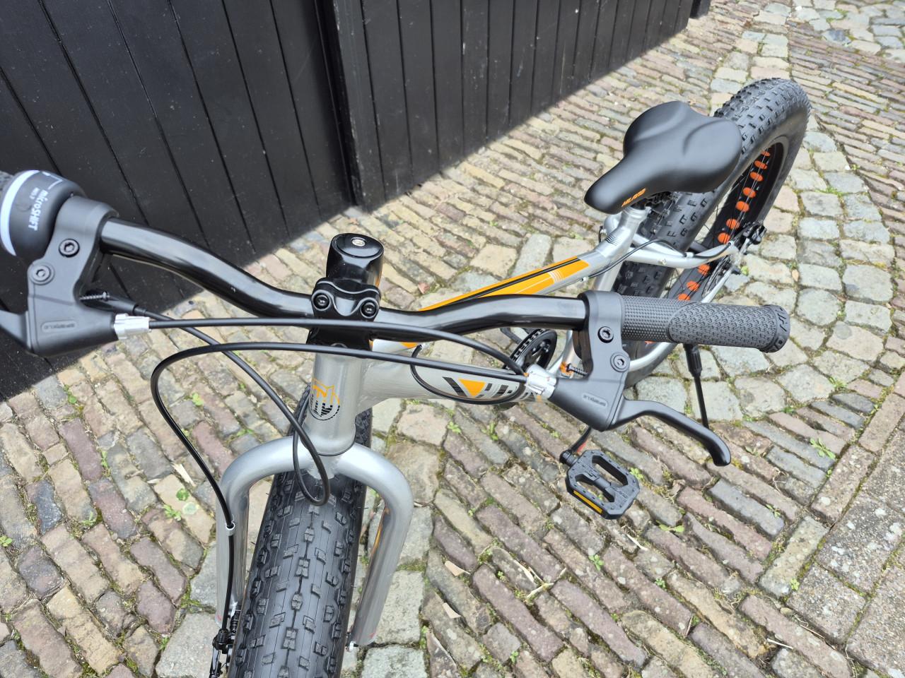 Fiets met dikke banden