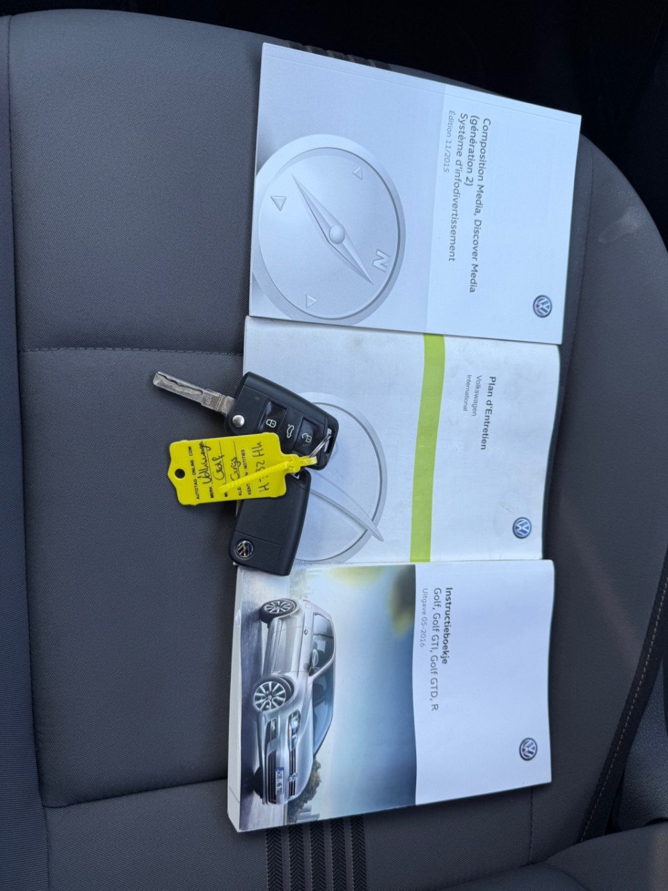 Volkswagen Golf 1.4 tsi act connected series